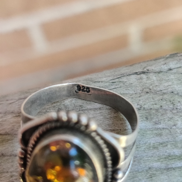 Vintage Sterling Amber Ring - Picture 3 of 7
